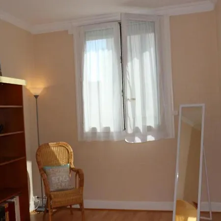 Centre-ville - Bel De 78 M² Avec Cour Privative Apartment *