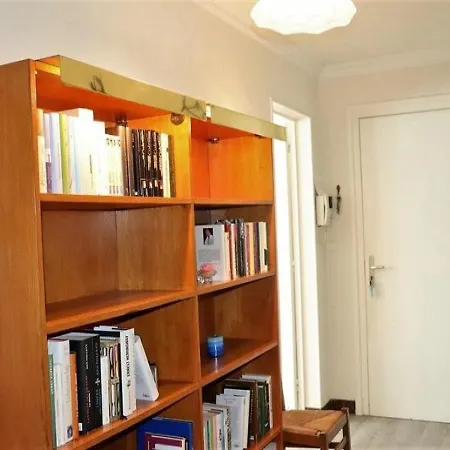 Centre-ville - Bel De 78 M² Avec Cour Privative *