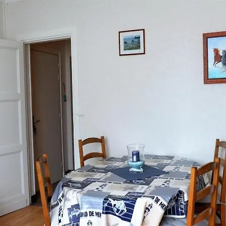 Centre-ville - Bel De 78 M² Avec Cour Privative Apartment Royan